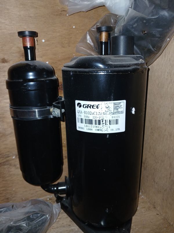 Компресор ротаційний Gree QXA-B102uC130