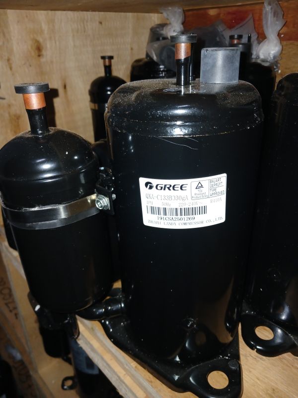 Компресор ротаційний Gree QXA-C133B030gA