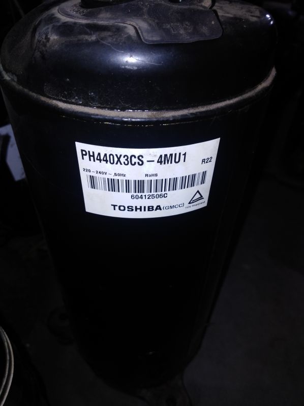 Компресор Toshiba PH440X3CS-4МU1